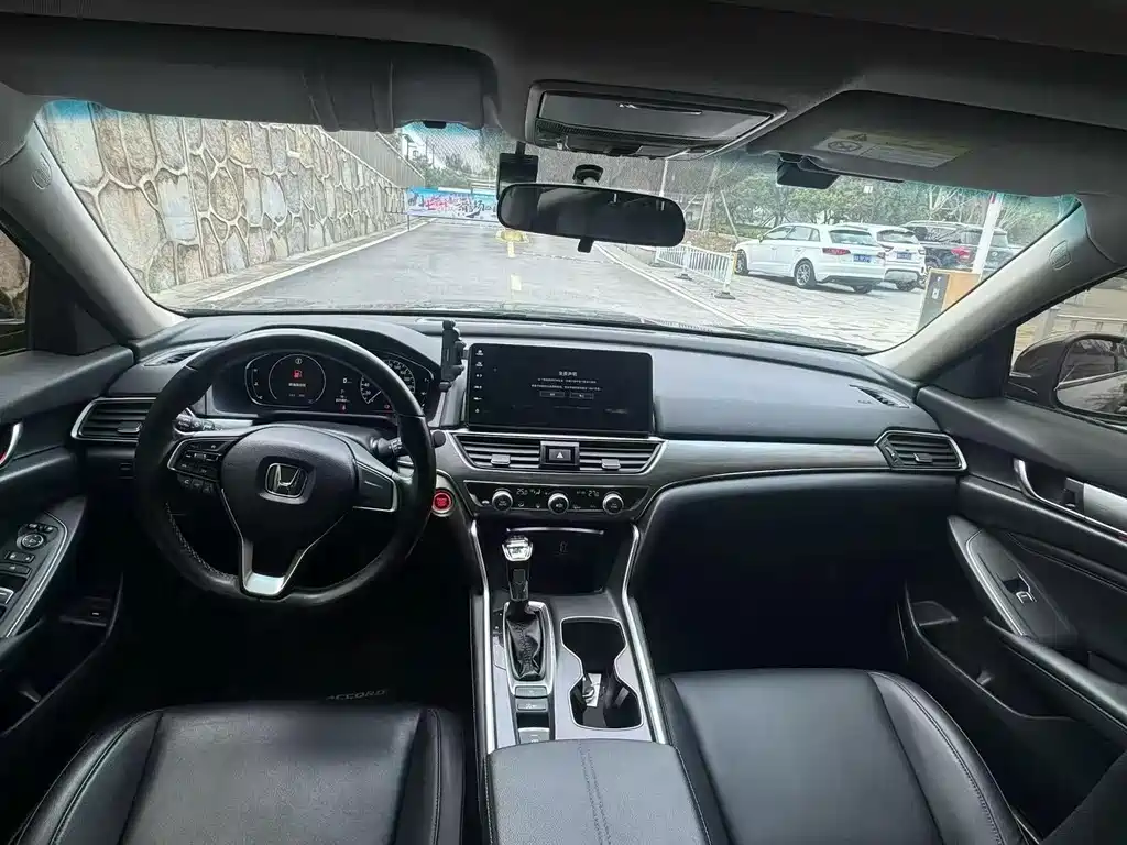 Honda Accord — миниатюра 5