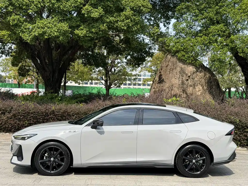 Changan UNI-V — миниатюра 6