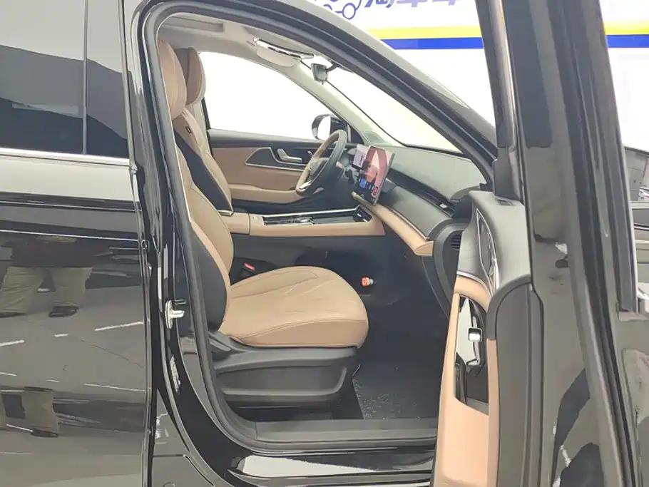 Chery Tiggo 8L — миниатюра 8