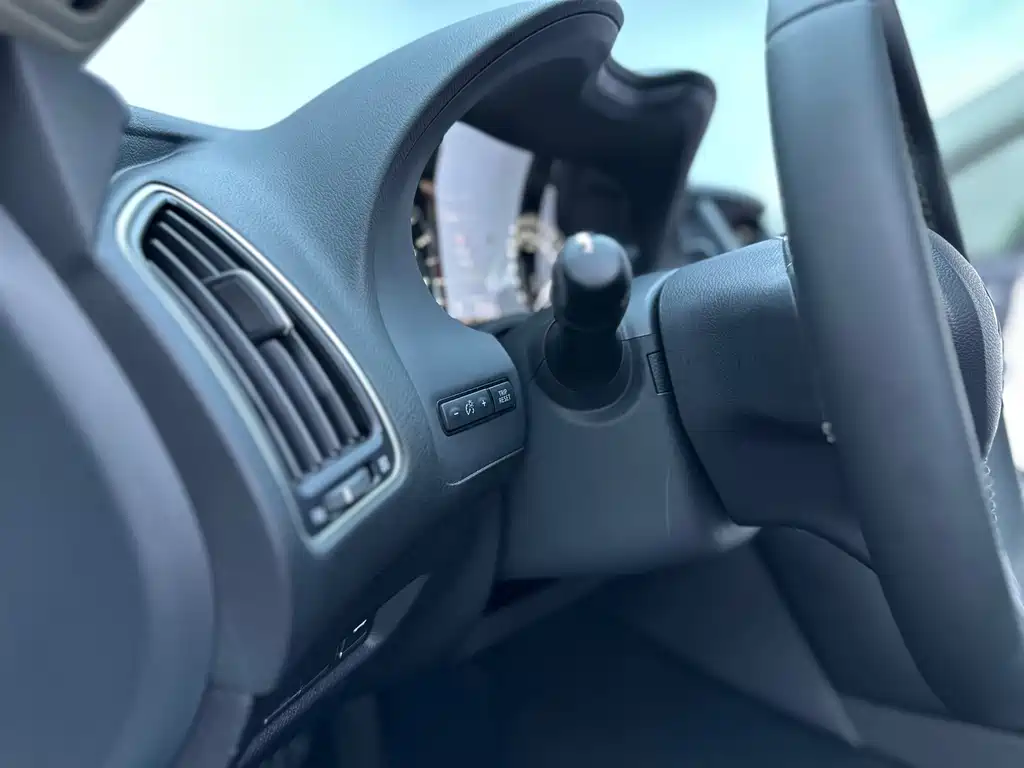 Infiniti Q50L — миниатюра 15