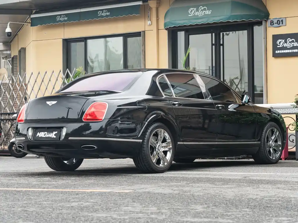 Bentley Flying Spur — миниатюра 4