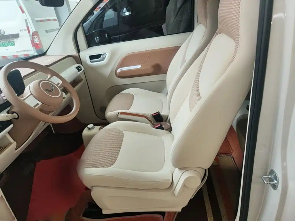 Wuling MINIEV — миниатюра 15