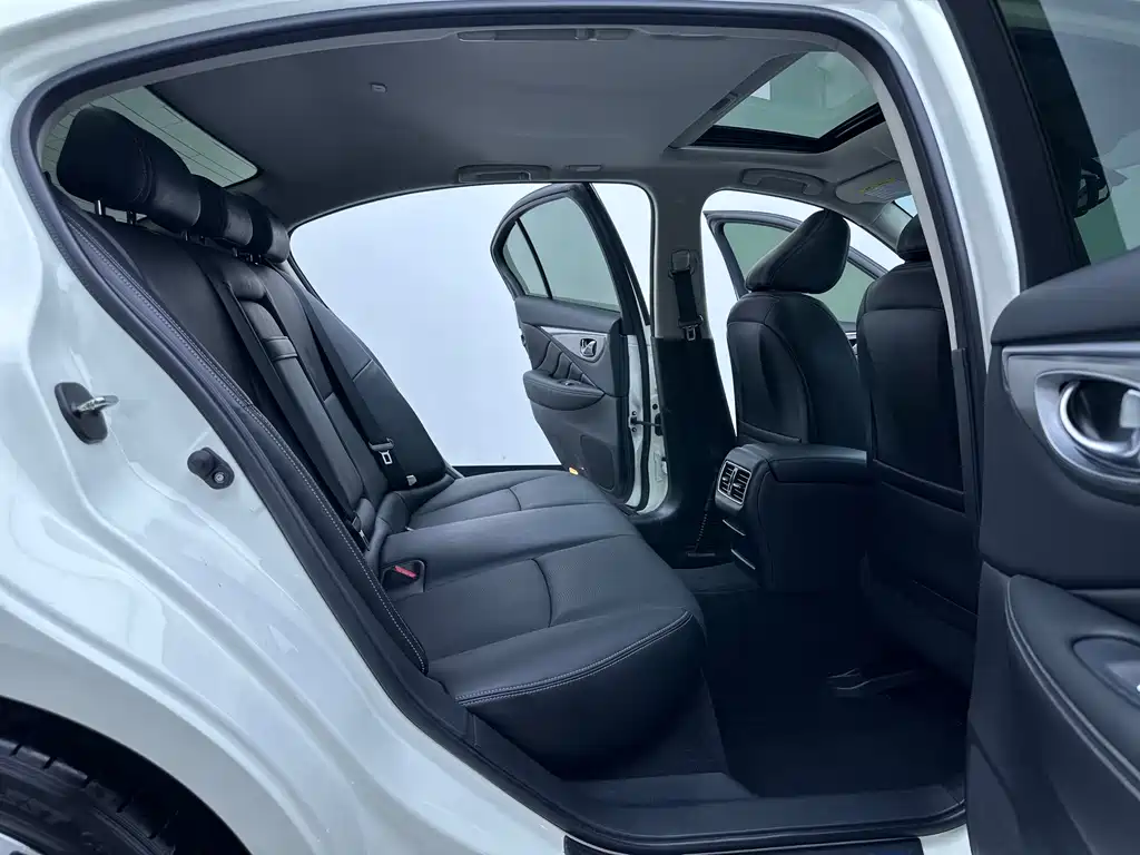Infiniti Q50L — миниатюра 23