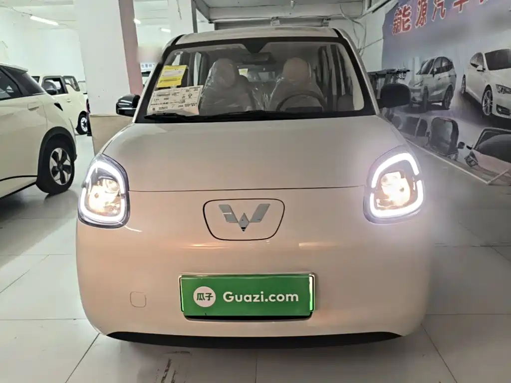 Wuling MINIEV — миниатюра 3