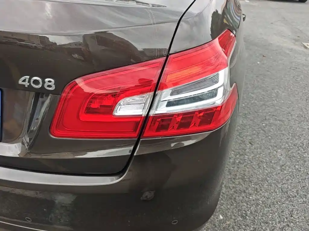 Peugeot 408 — миниатюра 8