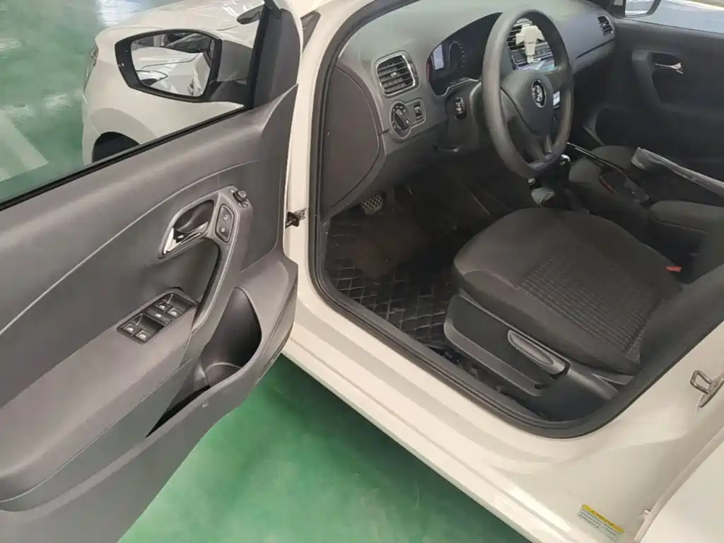 Volkswagen Polo — миниатюра 16