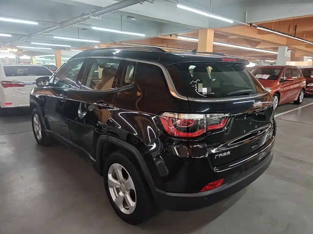 Jeep Compass — миниатюра 5
