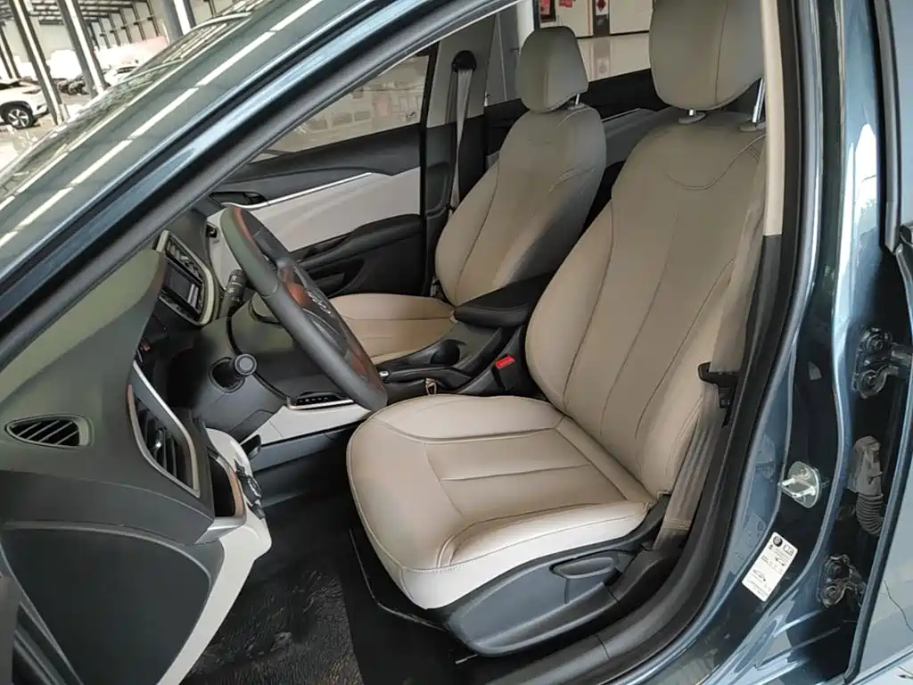 Buick Excelle — миниатюра 15