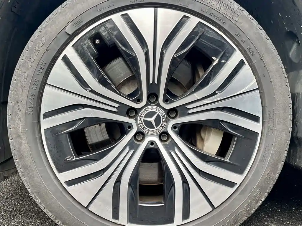 Mercedes-Benz EQE SUV — миниатюра 9