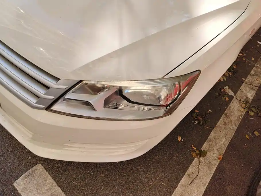 Volkswagen Santana — миниатюра 5