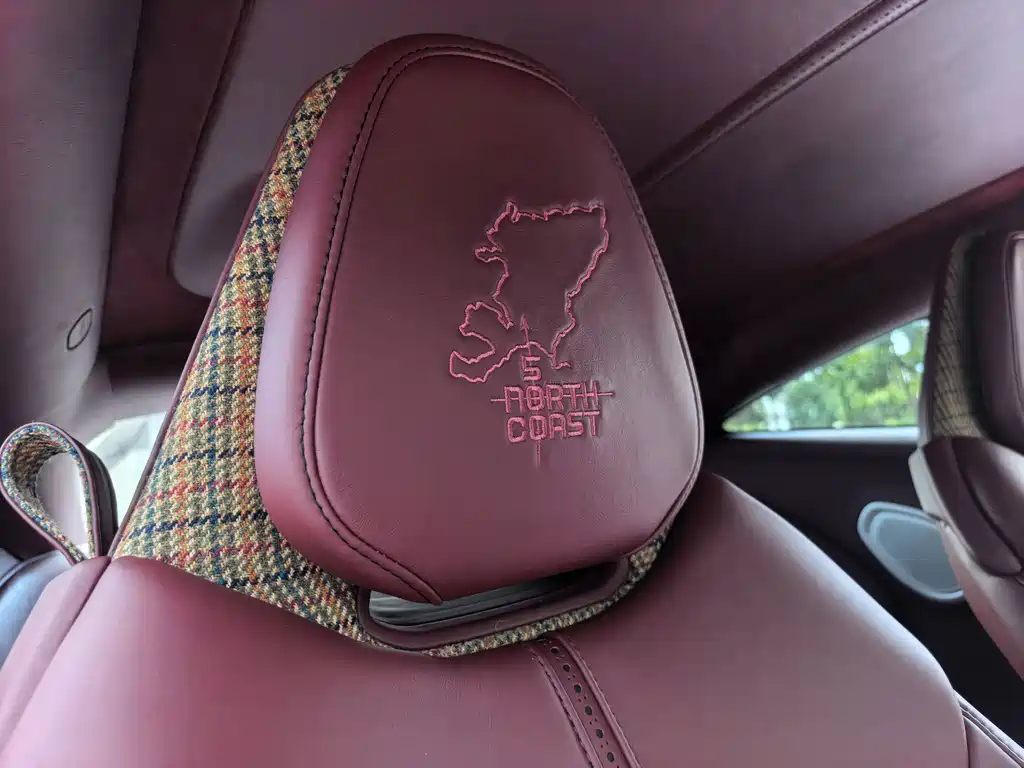 Aston Martin DB11 — миниатюра 12