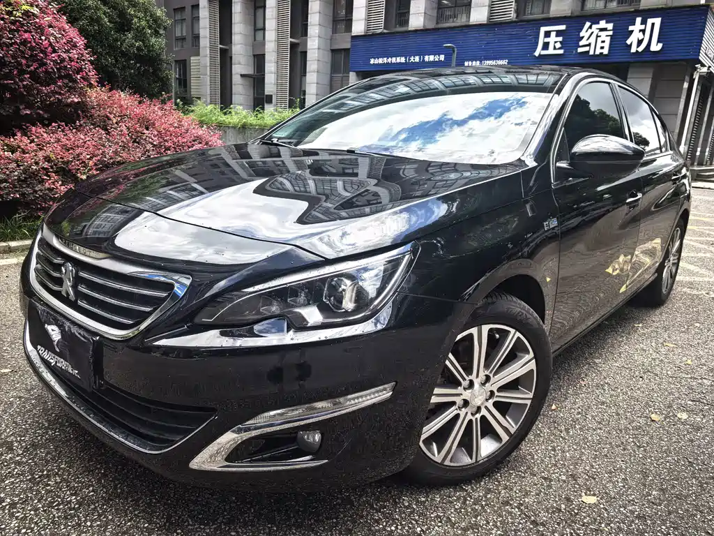 Peugeot 408