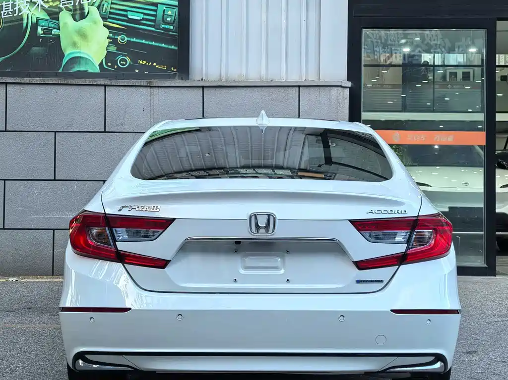 Honda Accord — миниатюра 14