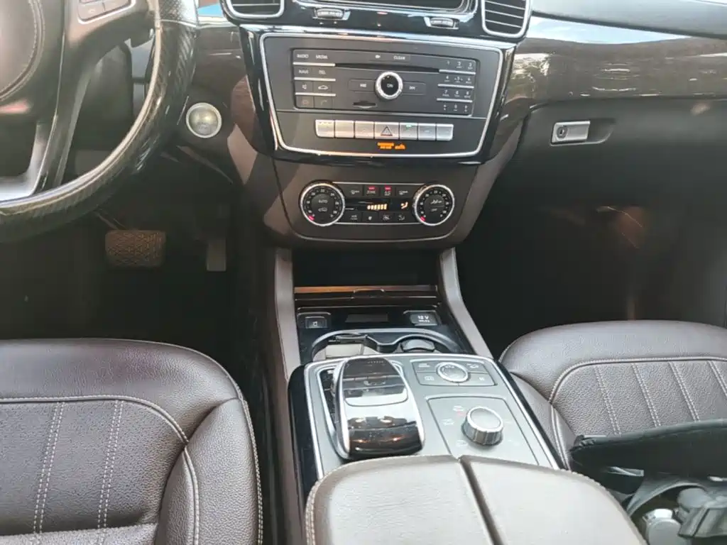 Mercedes-Benz GLS — миниатюра 14