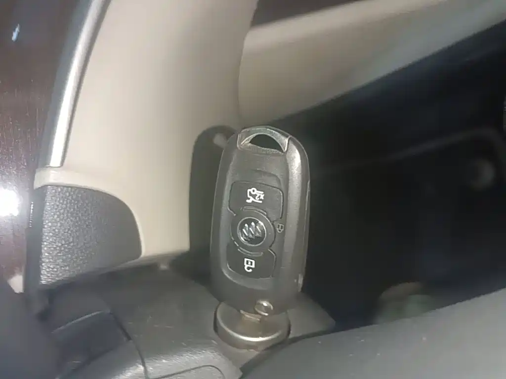 Buick Verano — миниатюра 9