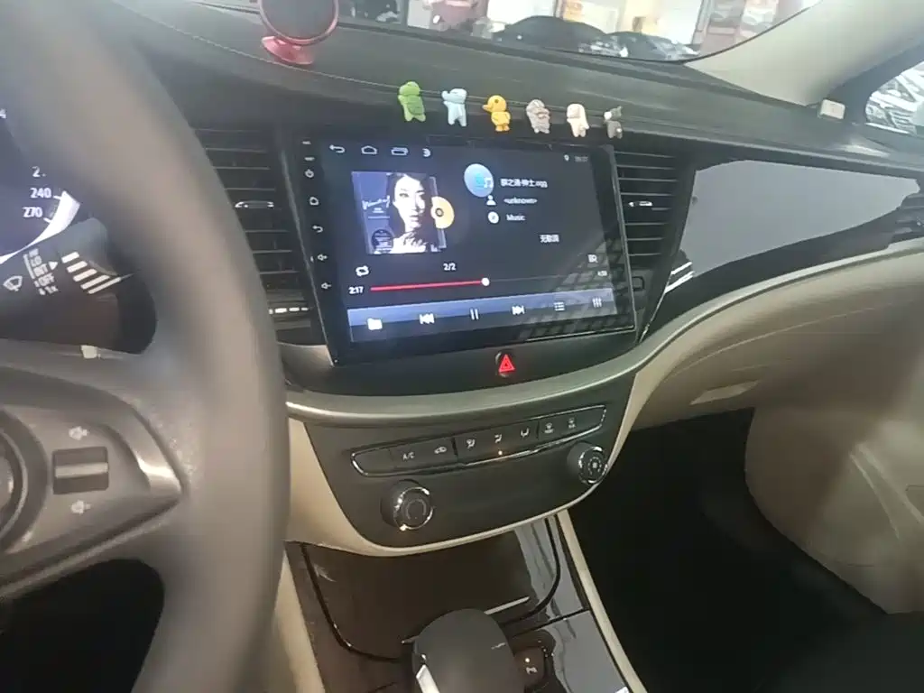 Buick Verano — миниатюра 13