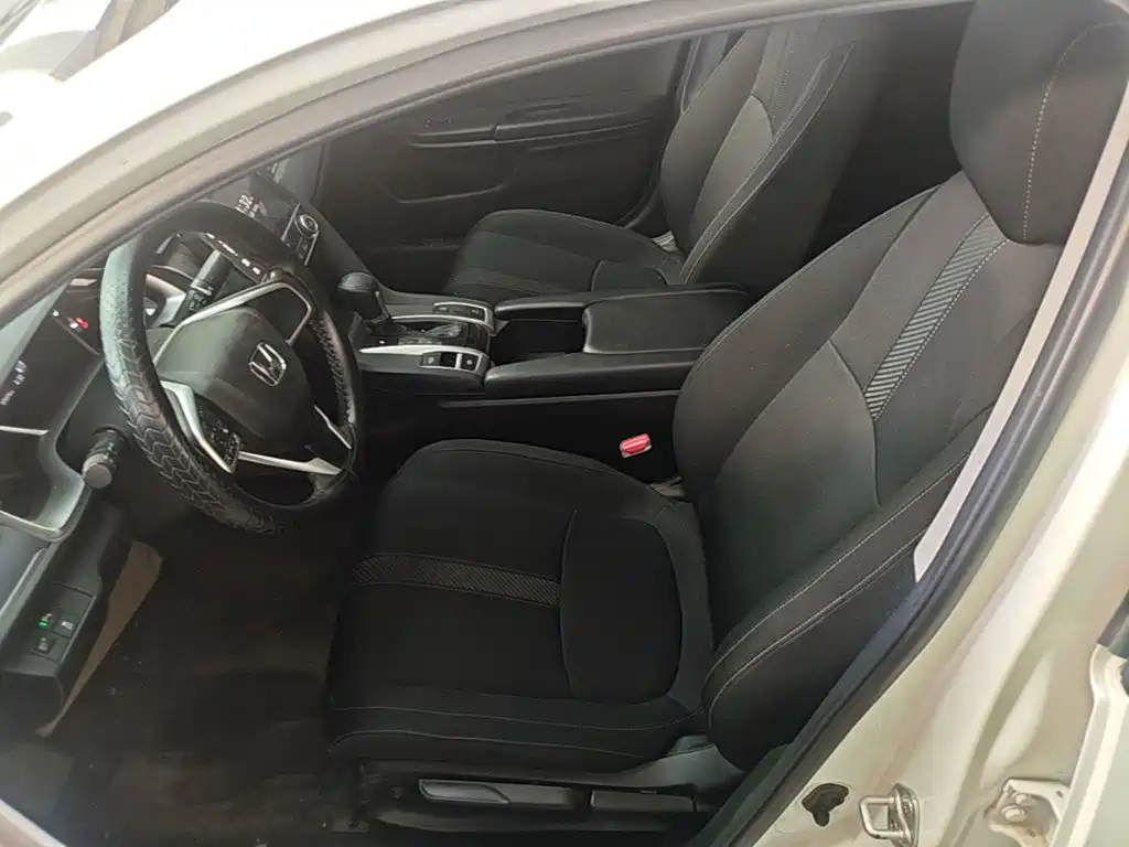 Honda Civic — миниатюра 15