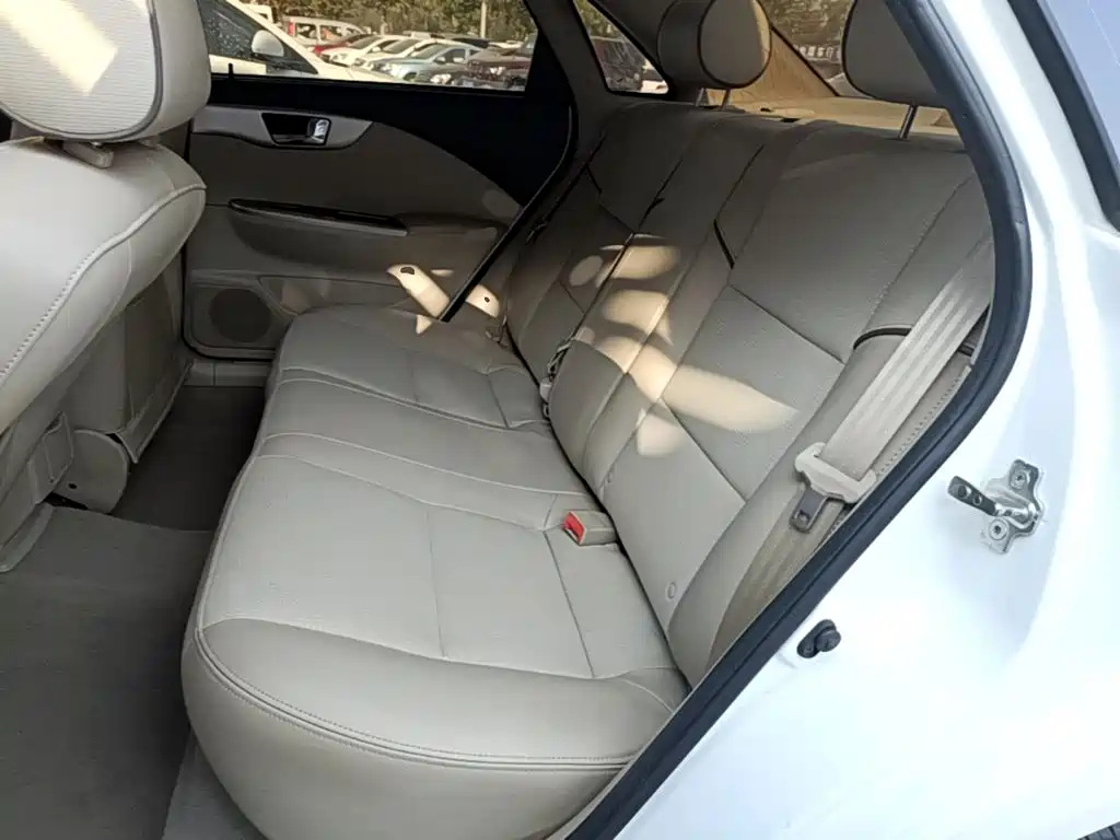 Buick Excelle — миниатюра 17