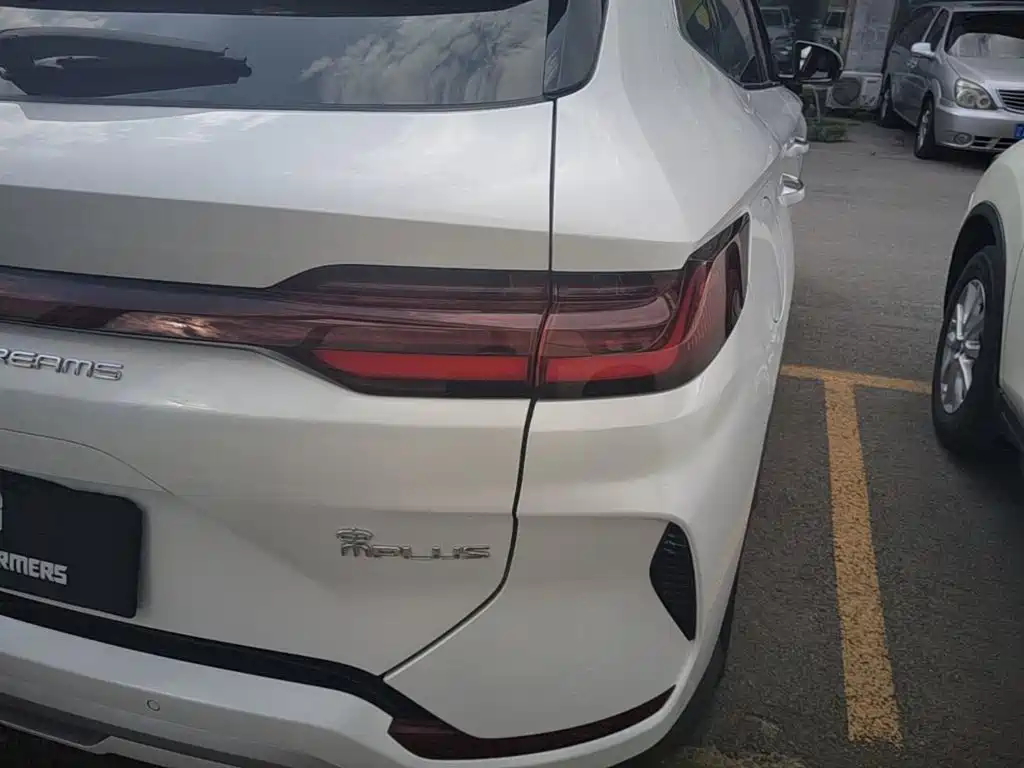 BYD PLUS New Energy — миниатюра 8