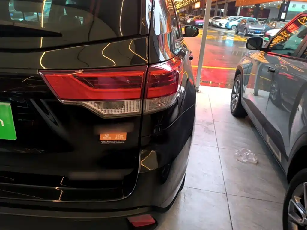 Toyota Highlander — миниатюра 8