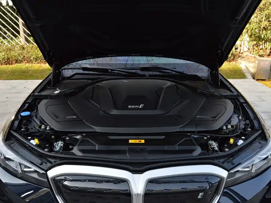 BMW i3 — миниатюра 13