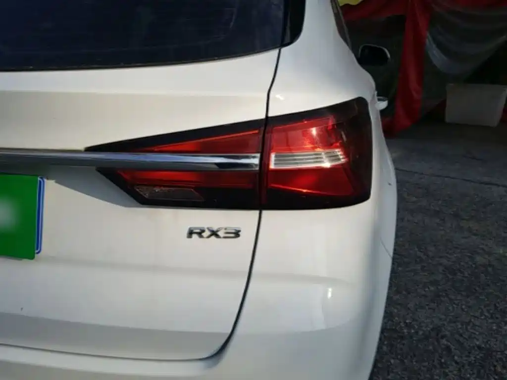 Roewe RX3 — миниатюра 8