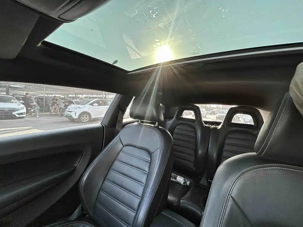 Volkswagen Scirocco — миниатюра 8