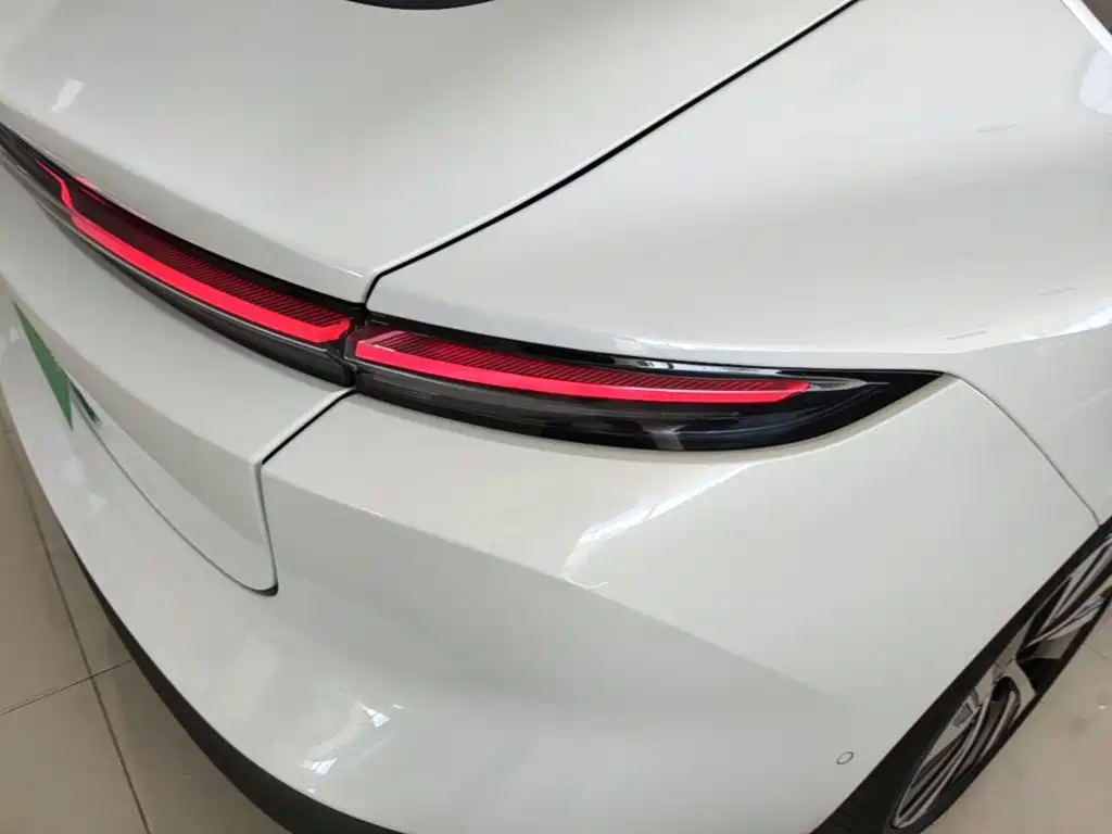 NIO ET5 — миниатюра 8