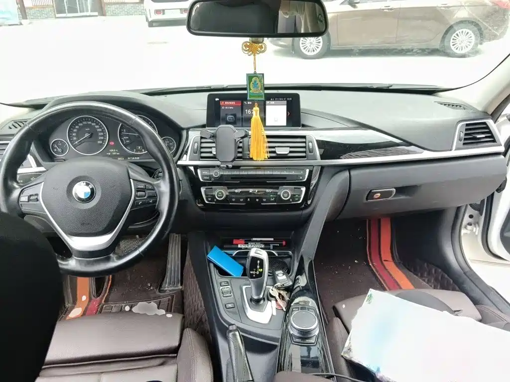 BMW 3 Series — миниатюра 13