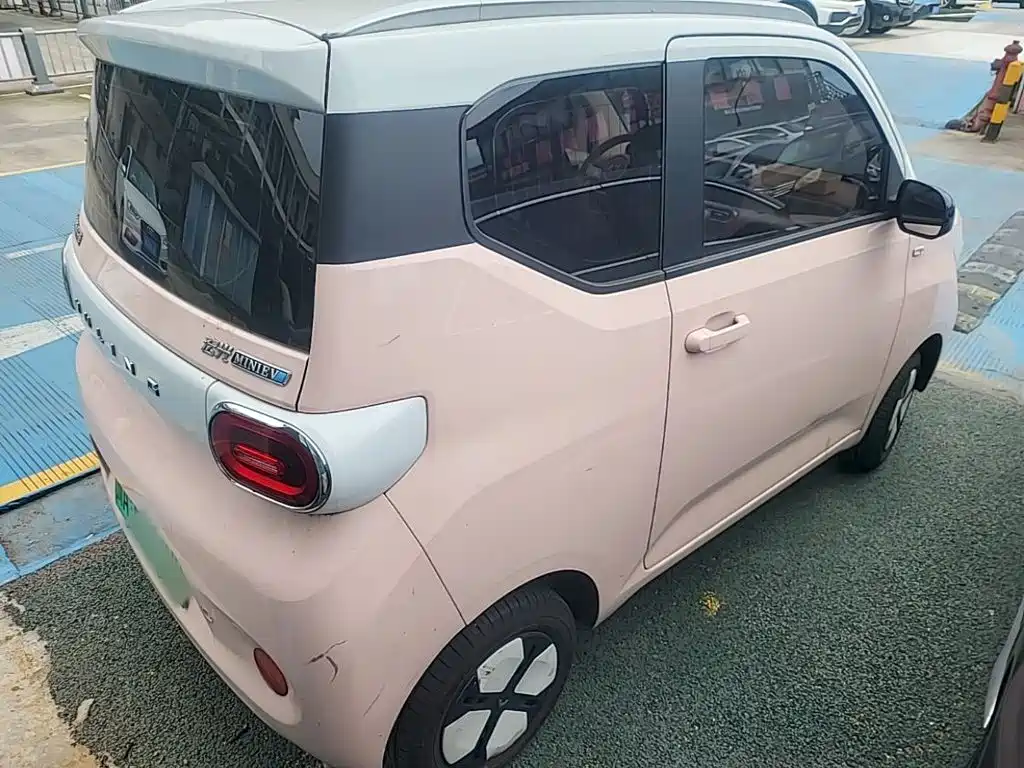 Wuling MINIEV — миниатюра 7