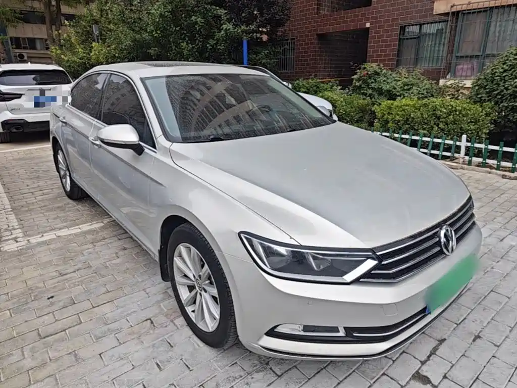 Volkswagen Magotan — миниатюра 4