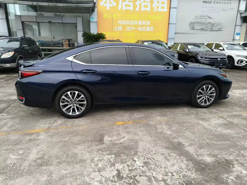 Lexus ES — миниатюра 5