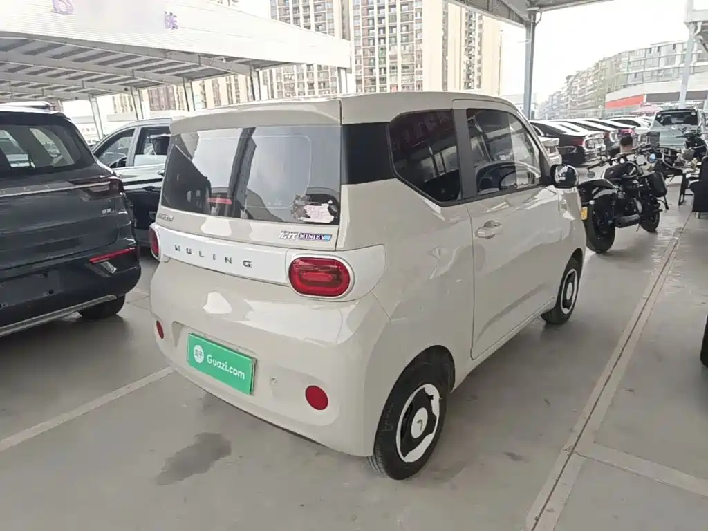 Wuling MINIEV — миниатюра 7