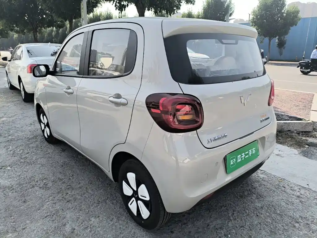 Wuling MINIEV — миниатюра 5