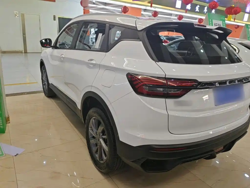Geely Binyue — миниатюра 5