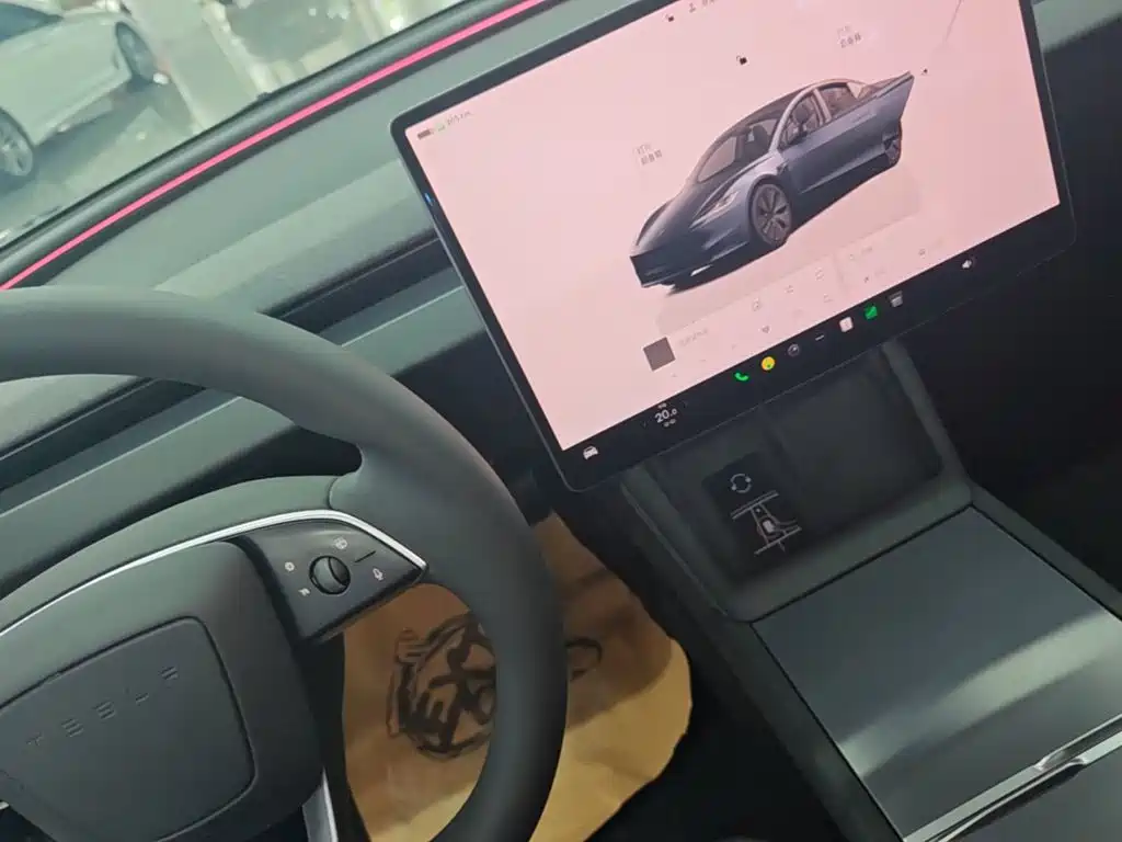 Tesla Model 3 — миниатюра 14