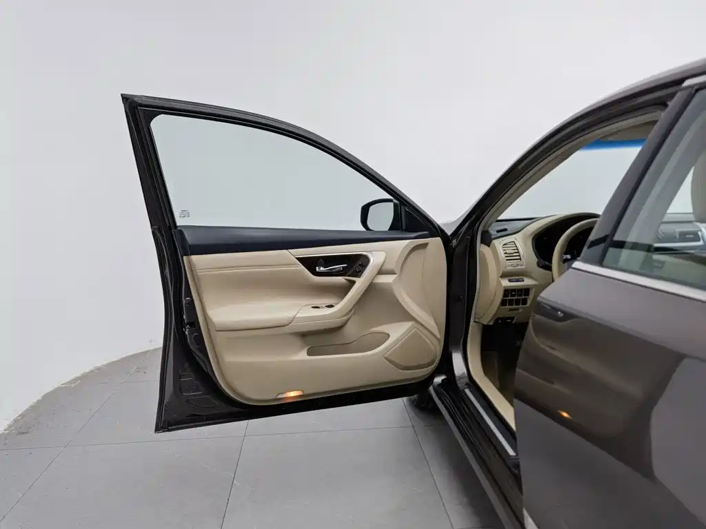 Nissan Teana — миниатюра 8