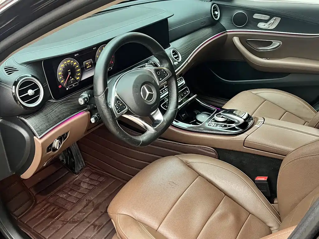 Mercedes-Benz E-Class — миниатюра 2