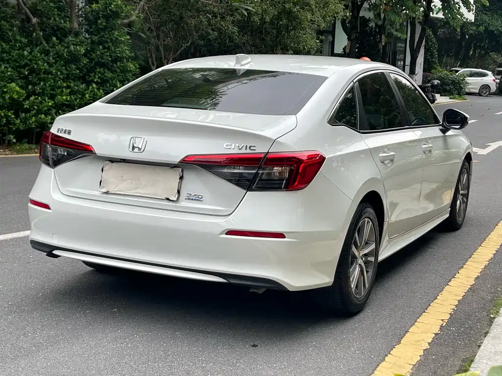 Honda Civic 2023 240TURBO CVT