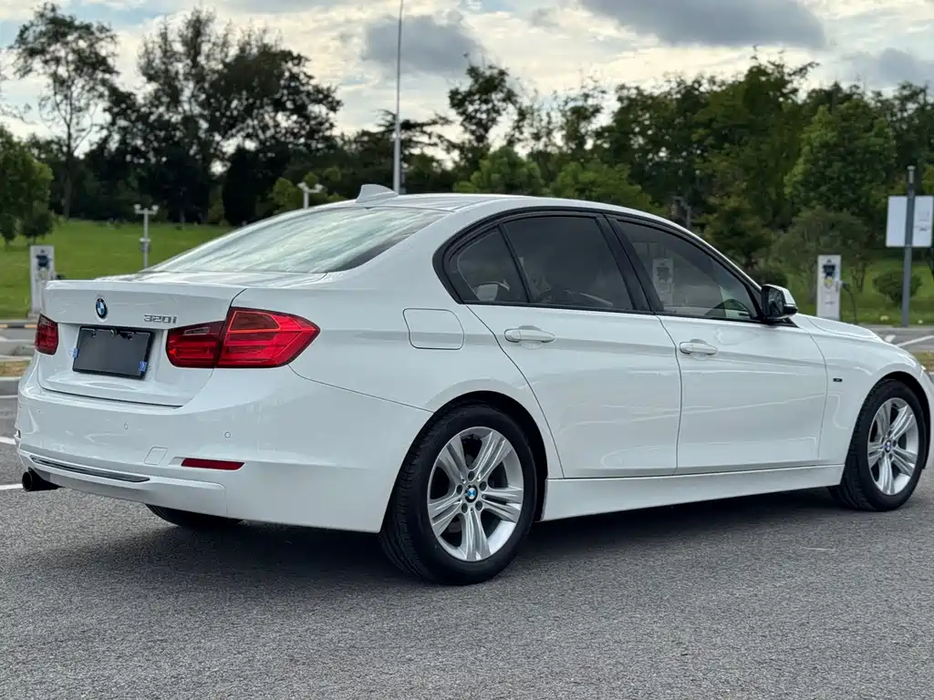 BMW 3 Series (Import) — миниатюра 6