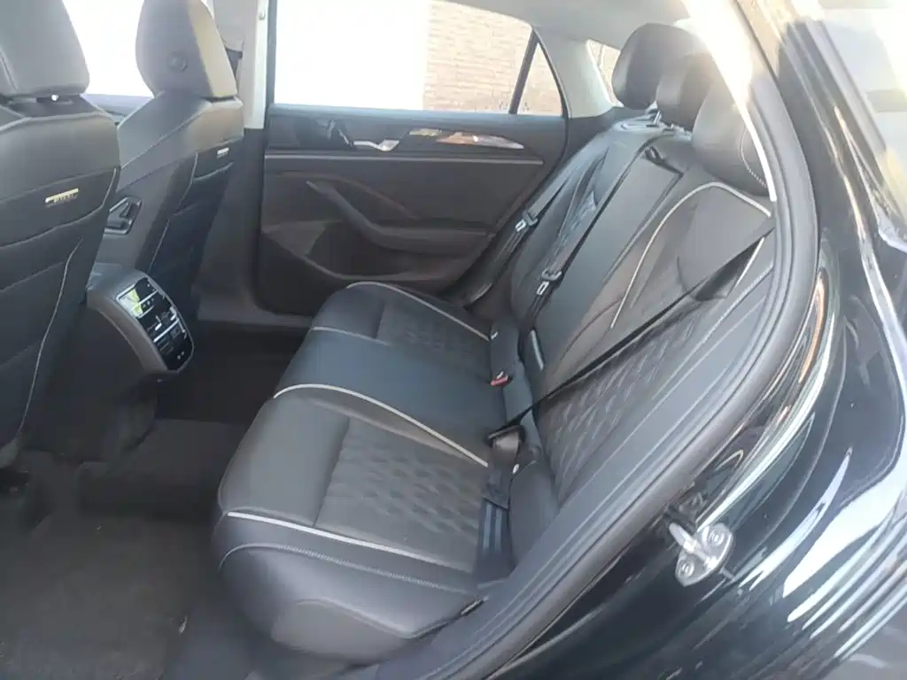 Volkswagen Magotan — миниатюра 22