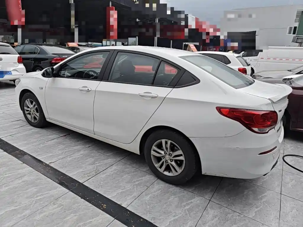 Chevrolet Cavalier — миниатюра 5