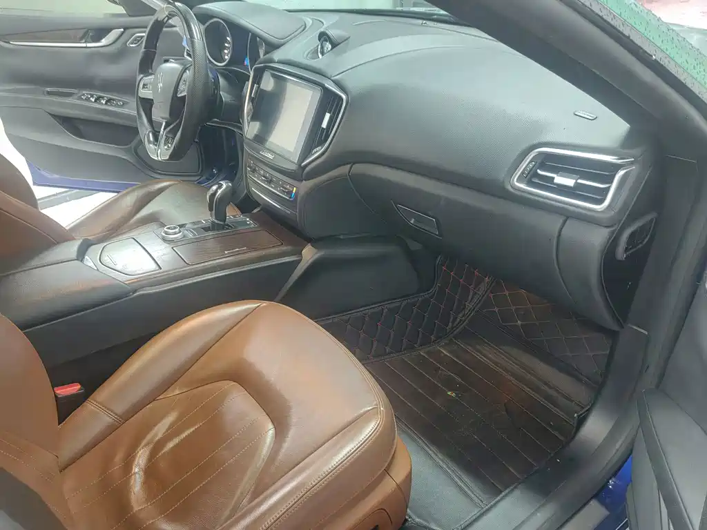 Maserati Ghibli — миниатюра 6
