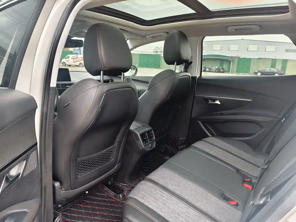 Peugeot 4008 — миниатюра 10