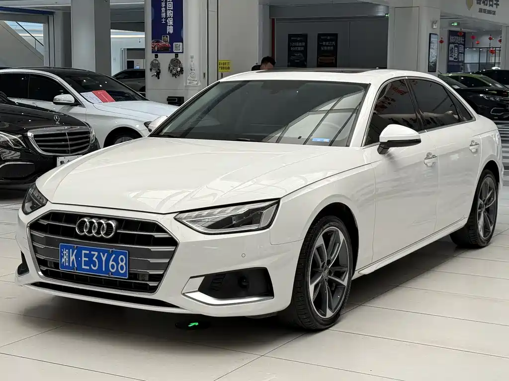Audi A4L 2021