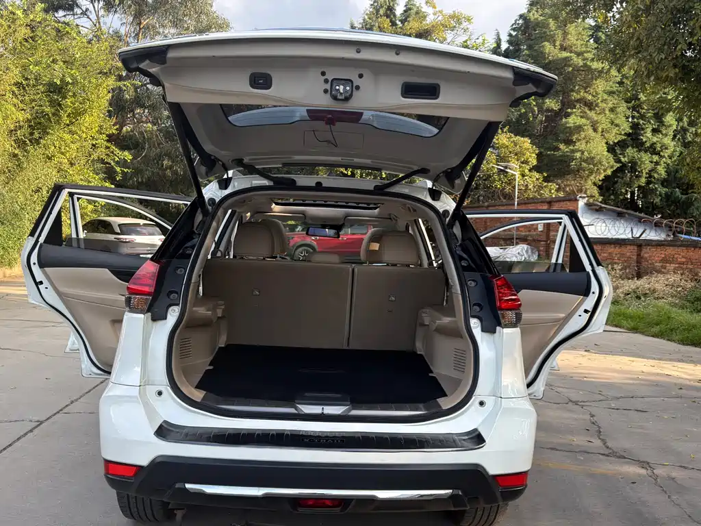 Nissan X-Trail — миниатюра 11