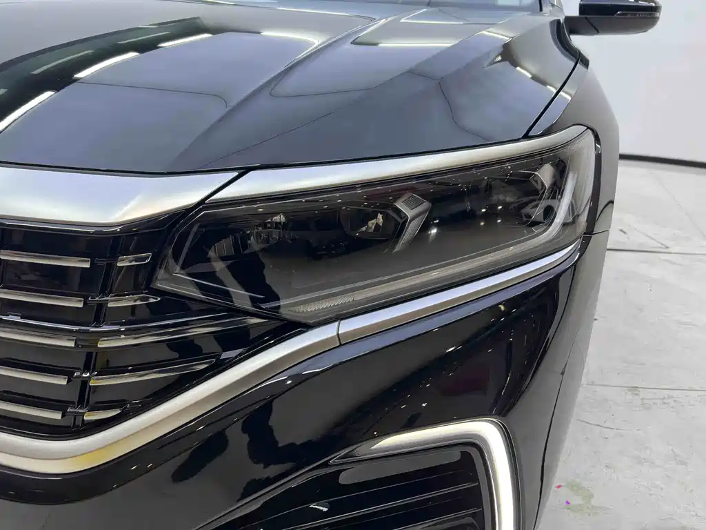 VOLKSWAGEN PASSAT NEW ENERGY