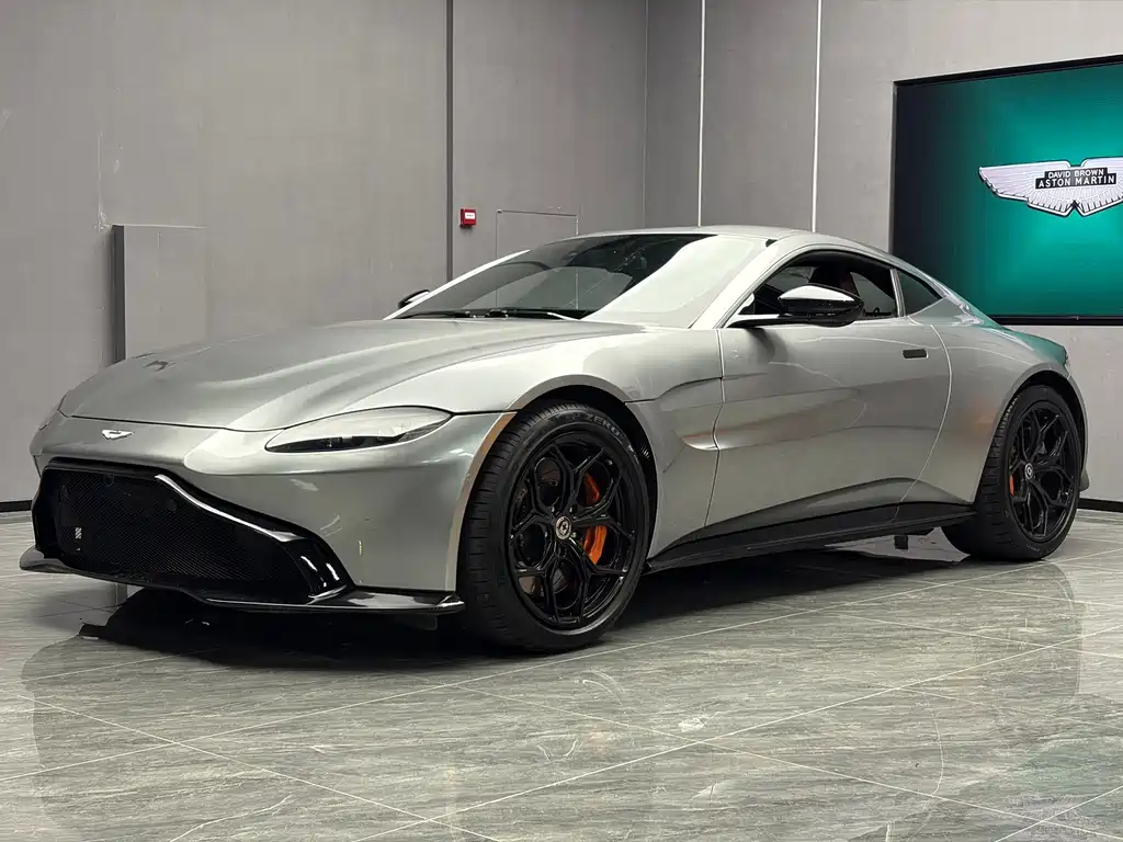 Aston Martin V8 Vantage — миниатюра 3