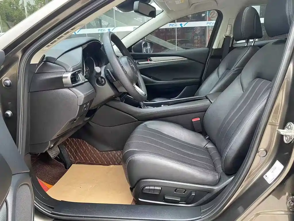 Mazda Atenza — миниатюра 7