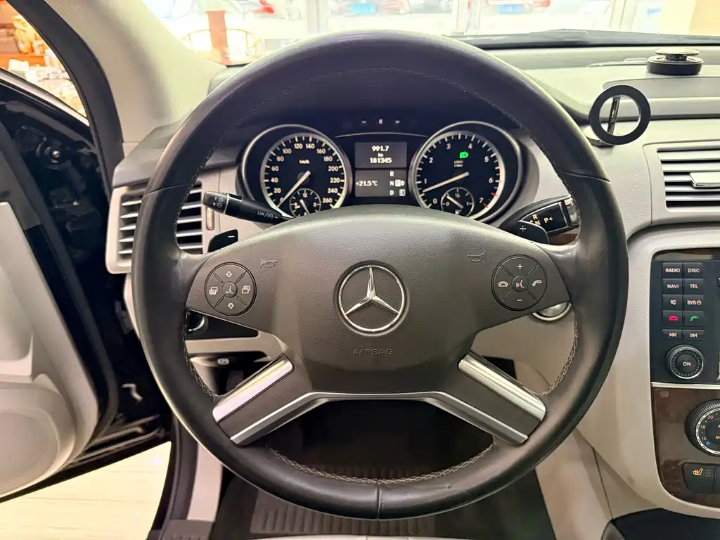 Mercedes-Benz R-Class — миниатюра 16
